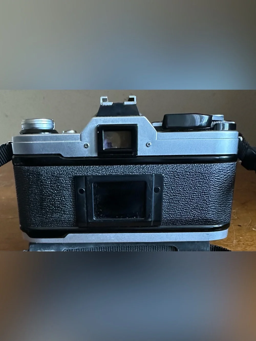 Canon AE-1 SLR 35mm Film Camera w/ Vivitar Macro Focusing Zoom 75-205mm Lens